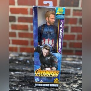 NIB Hasbro Marvel Avenger Infinity War Captain America Titan Hero Series Doll M3